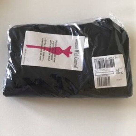 Women with Control Crepe Jersey Tunic & Crop Pants - Picture 6 of 6